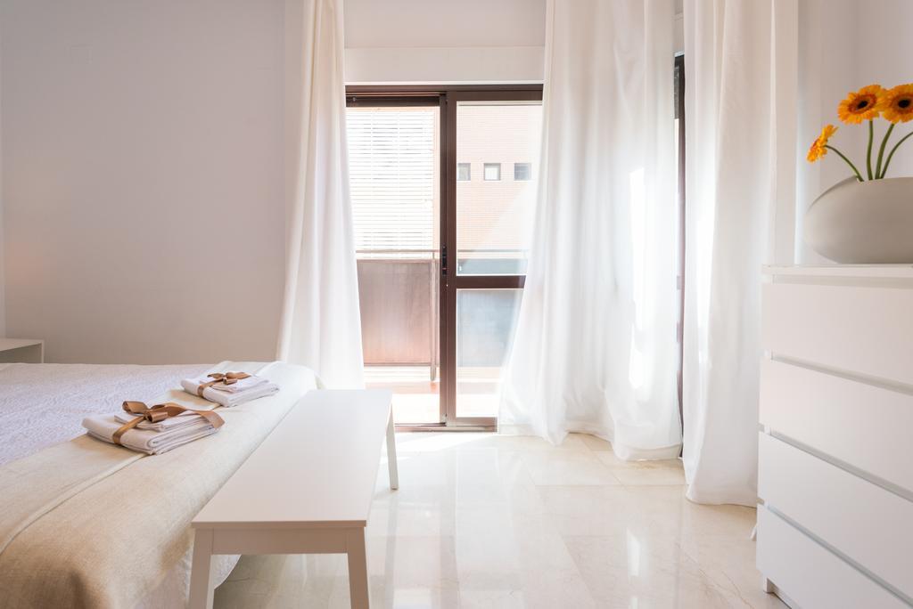 Colon12 Urban Apartment Малага Екстер'єр фото