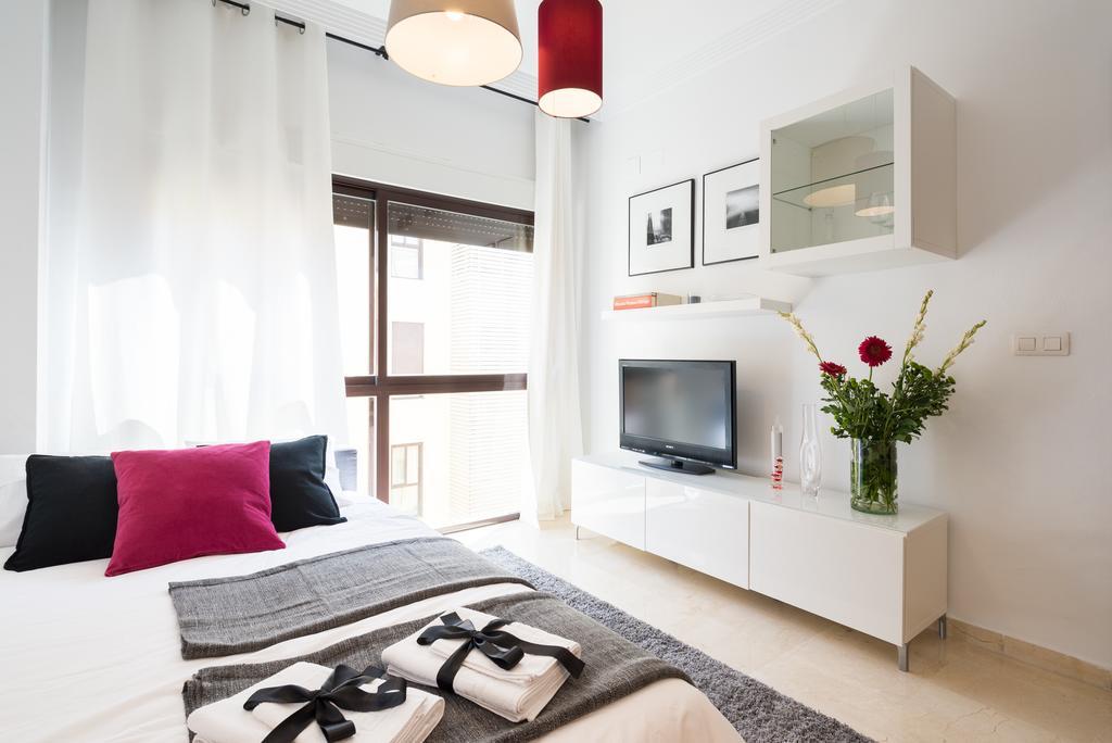 Colon12 Urban Apartment Малага Екстер'єр фото